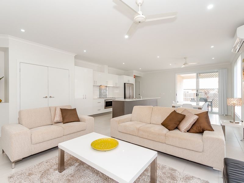 3 Bushlark Place, New Auckland QLD 4680