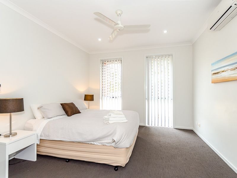 3 Bushlark Place, New Auckland QLD 4680