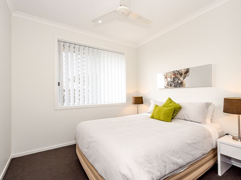 3 Bushlark Place, New Auckland QLD 4680