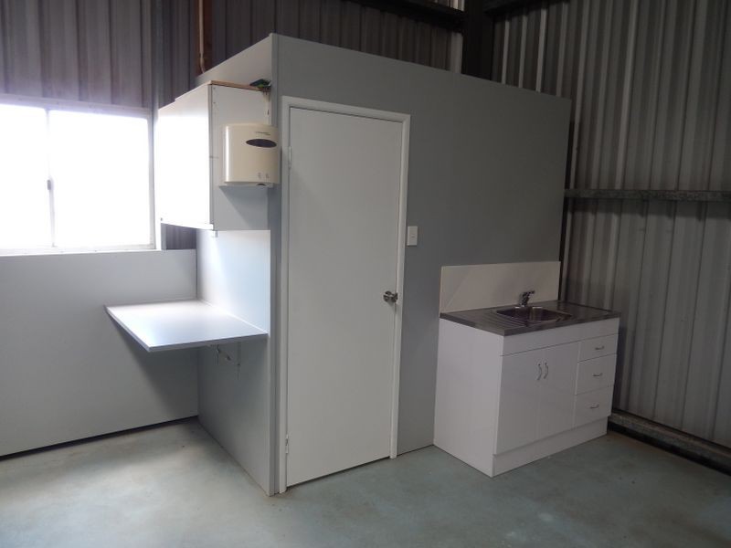 Shed/4/3 Kingdon Street, Gladstone QLD 4680