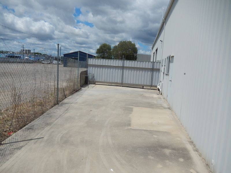 Shed/4/3 Kingdon Street, Gladstone QLD 4680