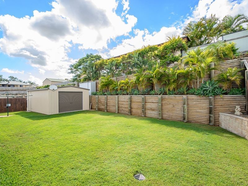 5 Wyara Close, Clinton QLD 4680