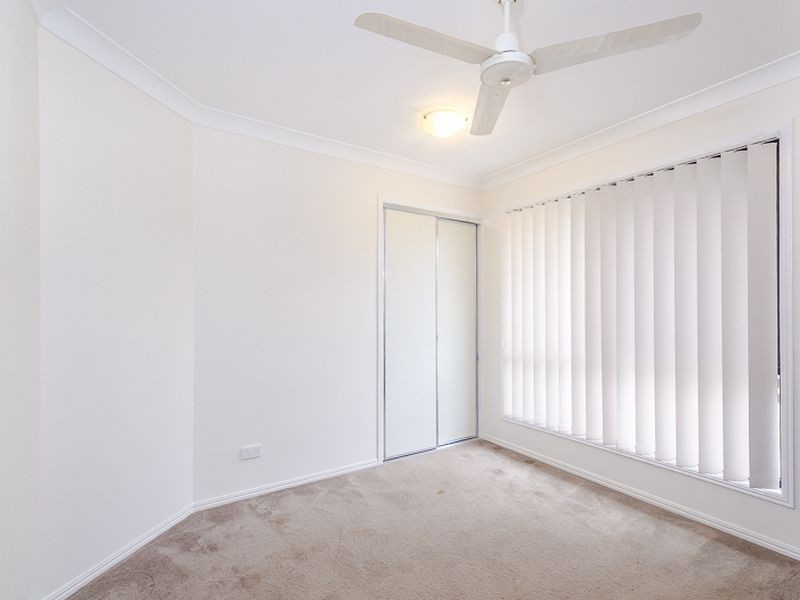 8 Dean Street, Glen Eden QLD 4680