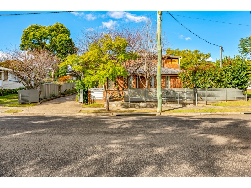 Suite 2/161 Goondoon Street, Gladstone QLD 4680