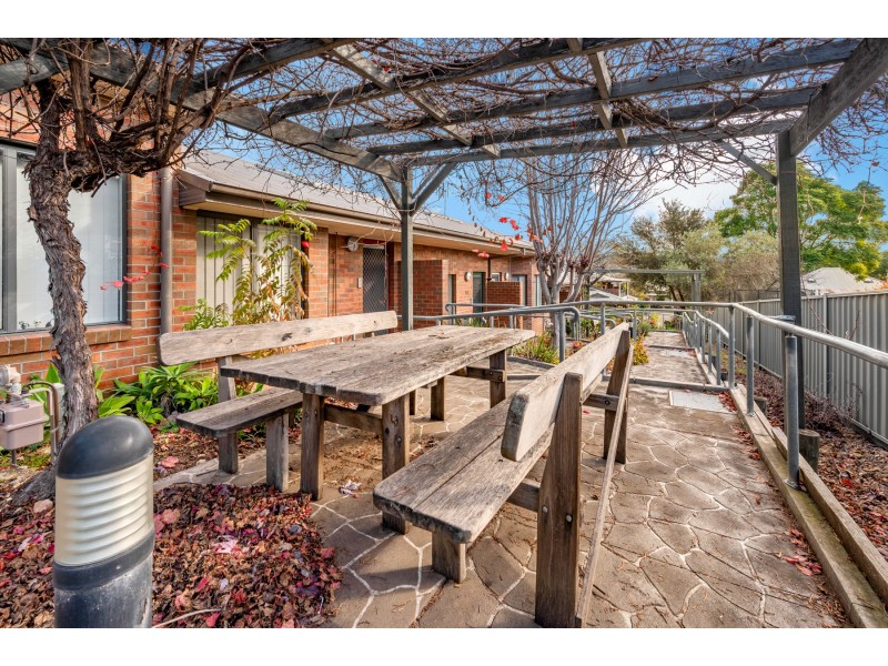 Suite 2/161 Goondoon Street, Gladstone QLD 4680
