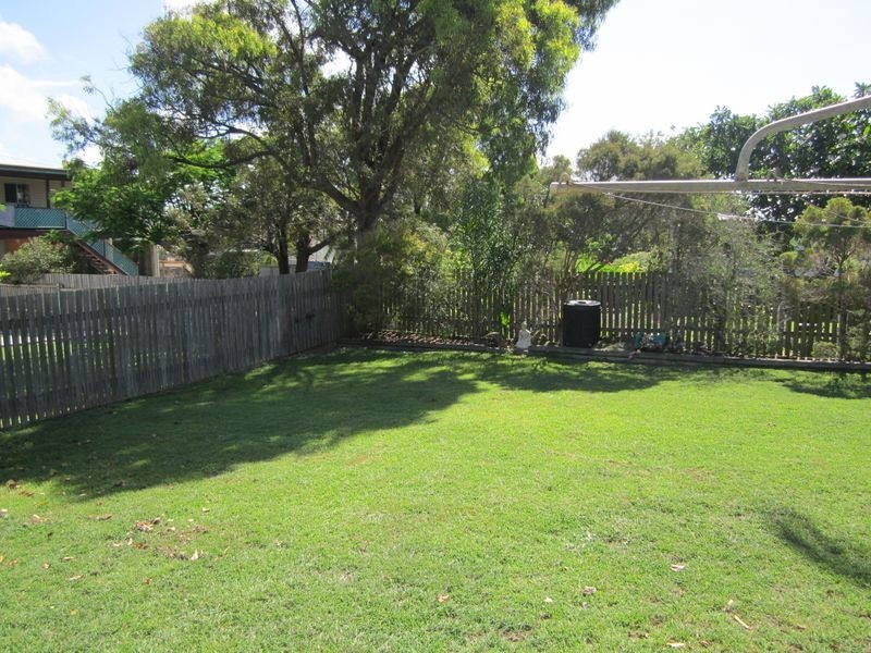 13 The Esplanade, Barney Point QLD 4680