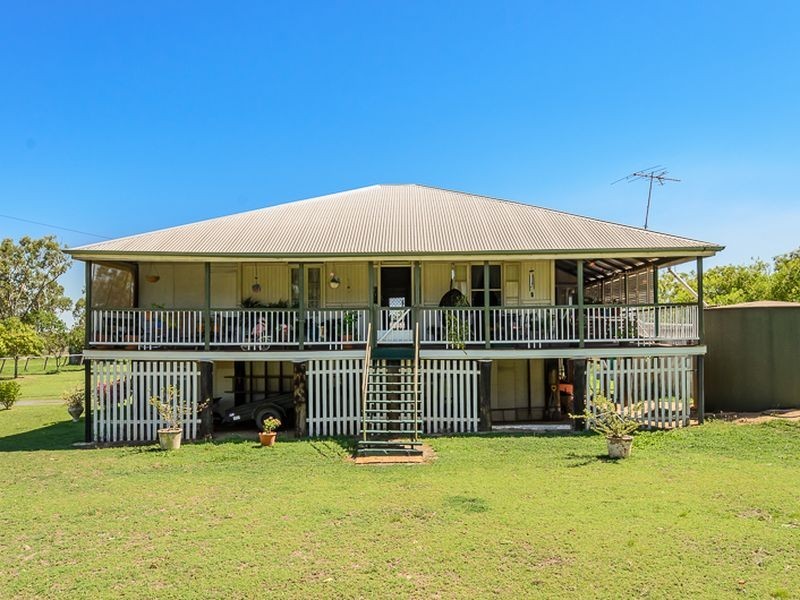54061 Bruce Highway, Mount Larcom QLD 4695
