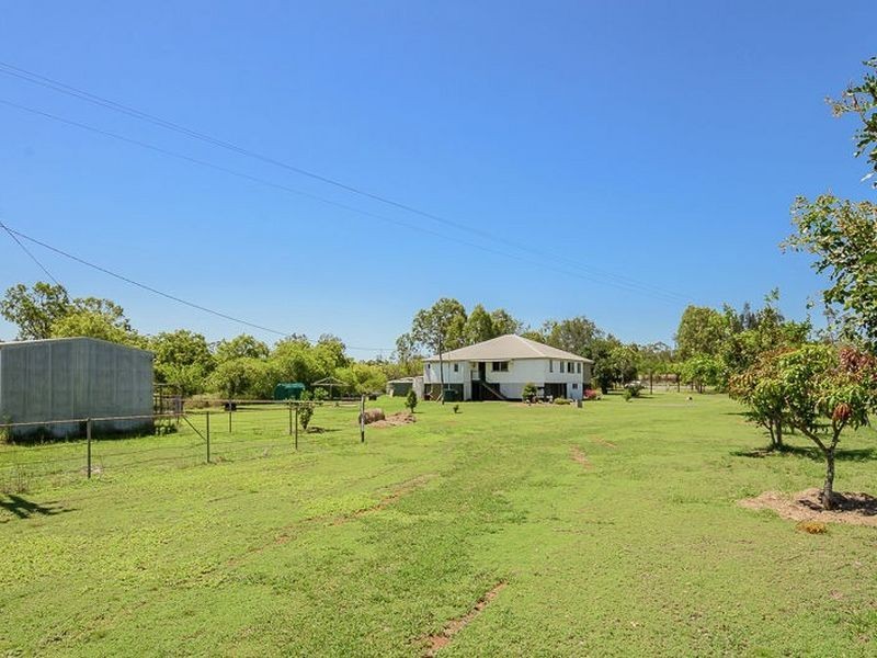 54061 Bruce Highway, Mount Larcom QLD 4695