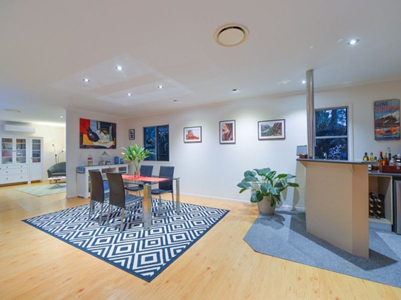 12 Lois Court, New Auckland QLD 4680