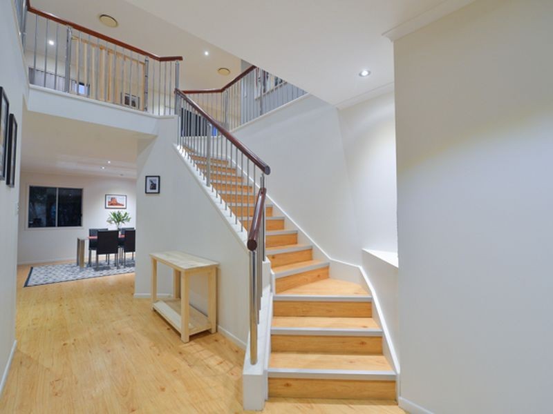 12 Lois Court, New Auckland QLD 4680