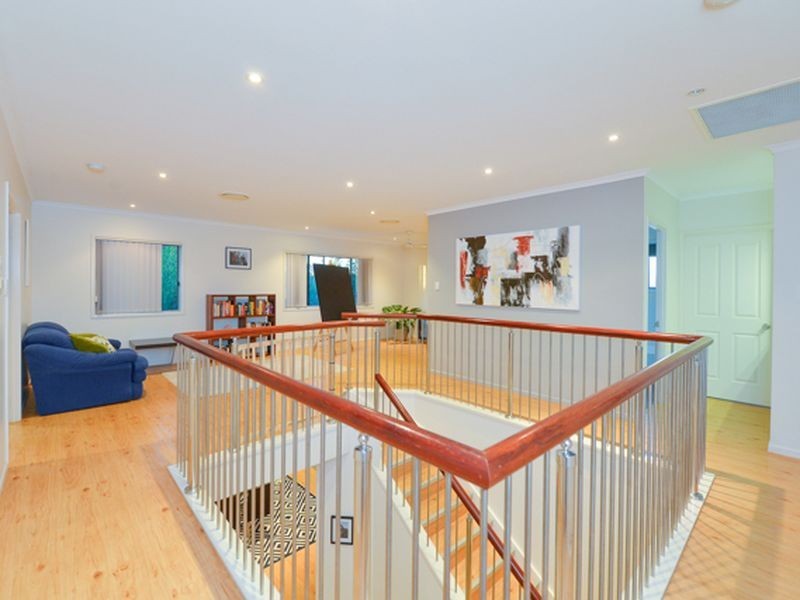 12 Lois Court, New Auckland QLD 4680