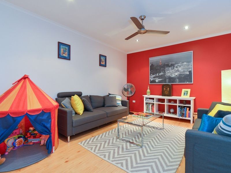 12 Lois Court, New Auckland QLD 4680