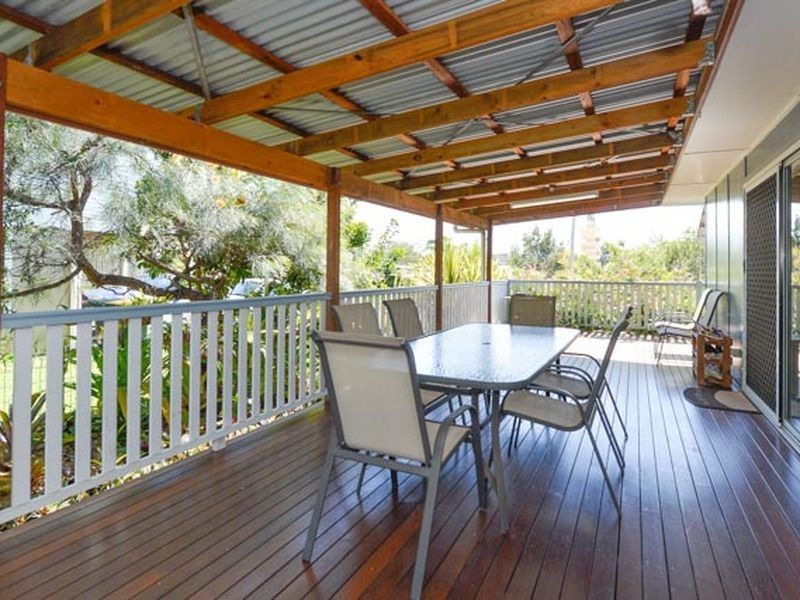 3 Walters Avenue, West Gladstone QLD 4680