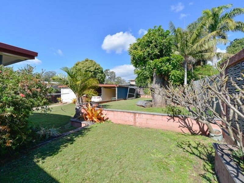 3 Walters Avenue, West Gladstone QLD 4680