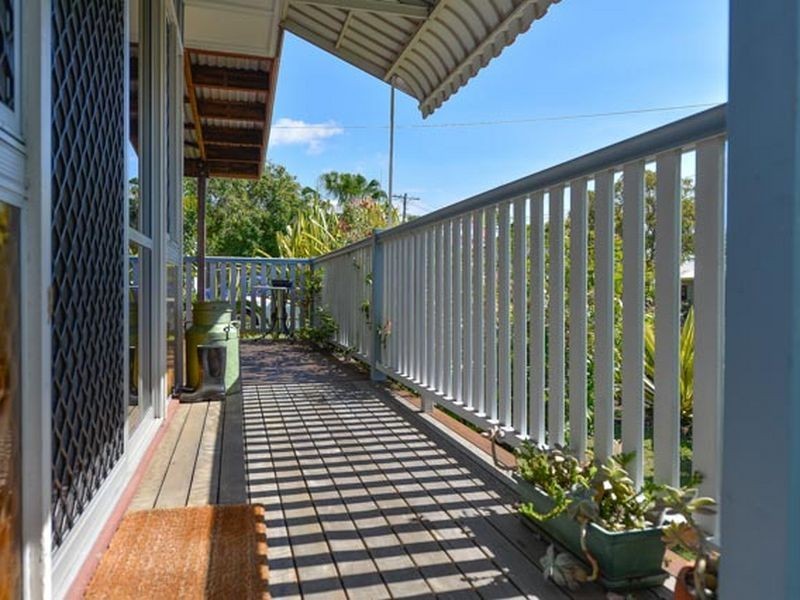 3 Walters Avenue, West Gladstone QLD 4680