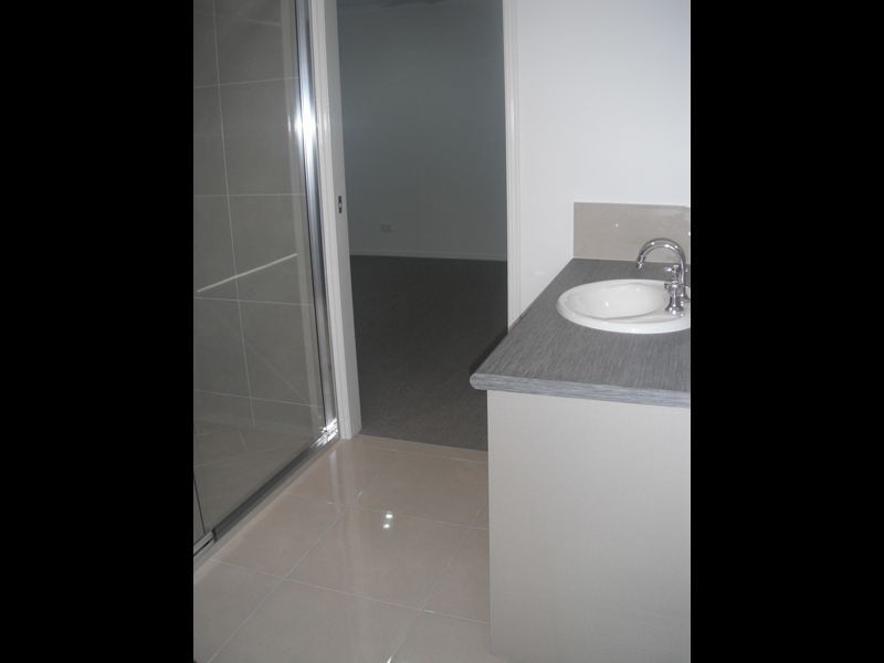 17 Dartmouth Close, Clinton QLD 4680