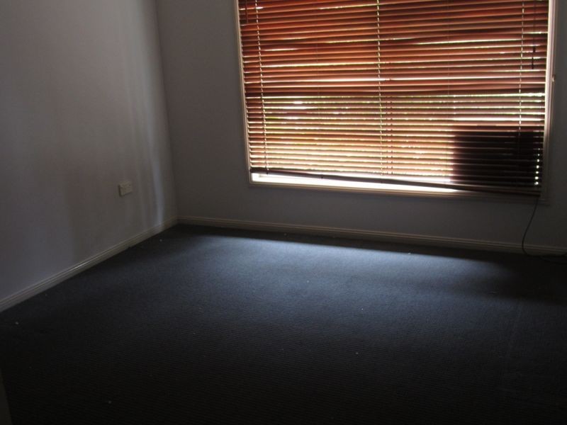 2 NELUNA RISE, Gladstone QLD 4680