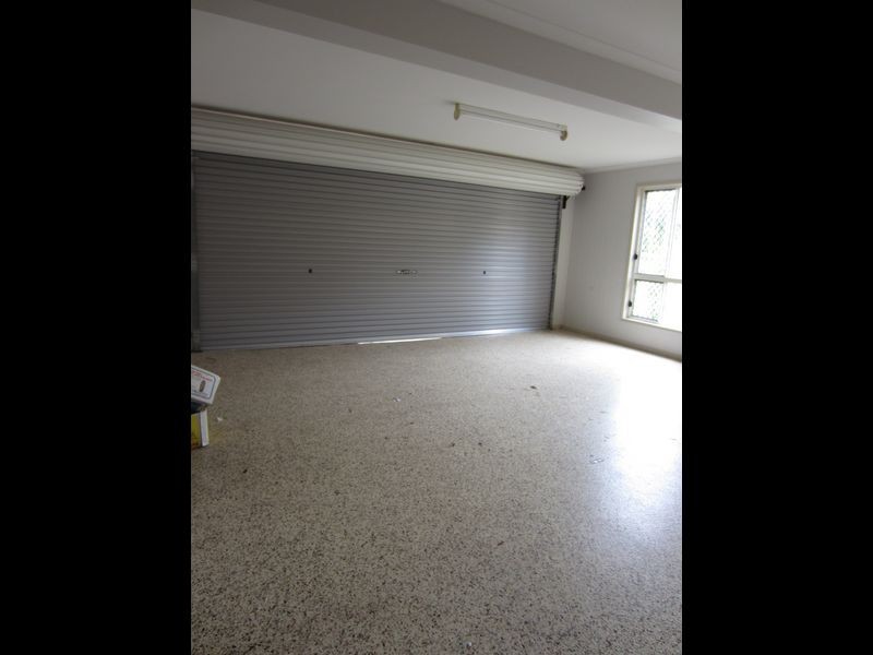 2 NELUNA RISE, Gladstone QLD 4680