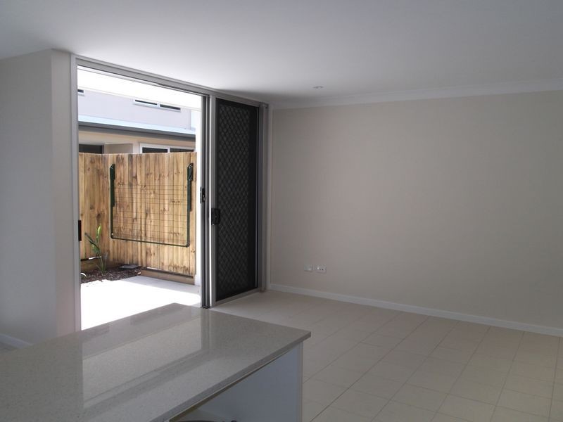 2/26 Flinders Street, West Gladstone QLD 4680