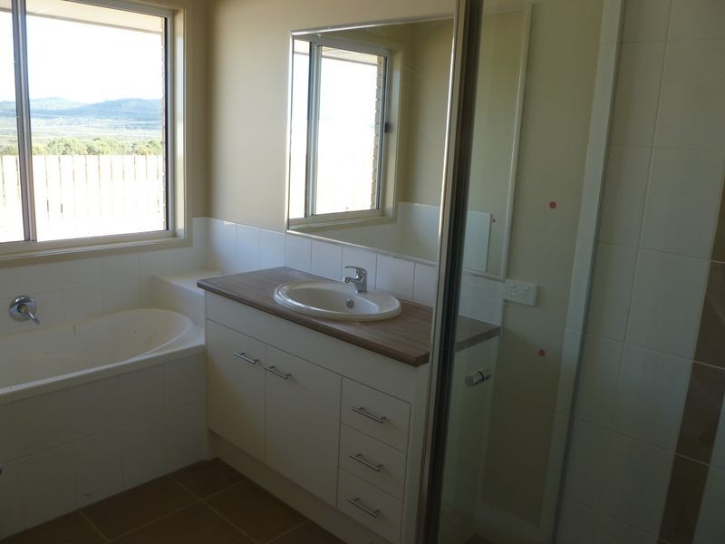 25 Dartmouth, Gladstone QLD 4680