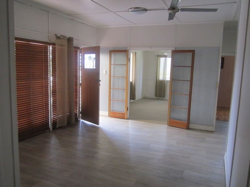 63 Flinders Parade, Gladstone QLD 4680