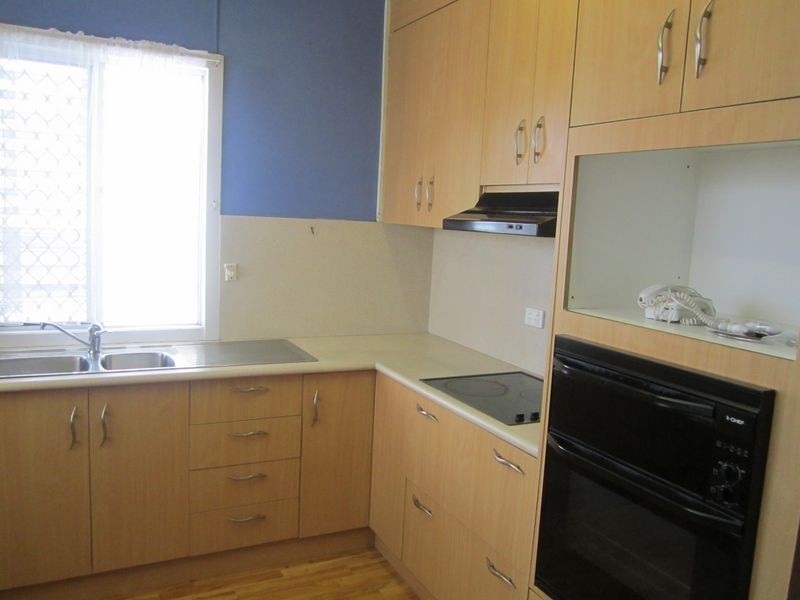 63 Flinders Parade, Gladstone QLD 4680