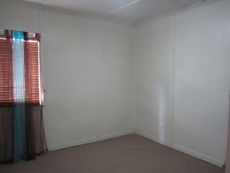 63 Flinders Parade, Gladstone QLD 4680