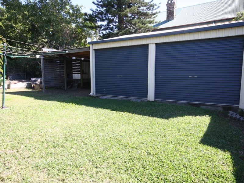 63 Flinders Parade, Gladstone QLD 4680