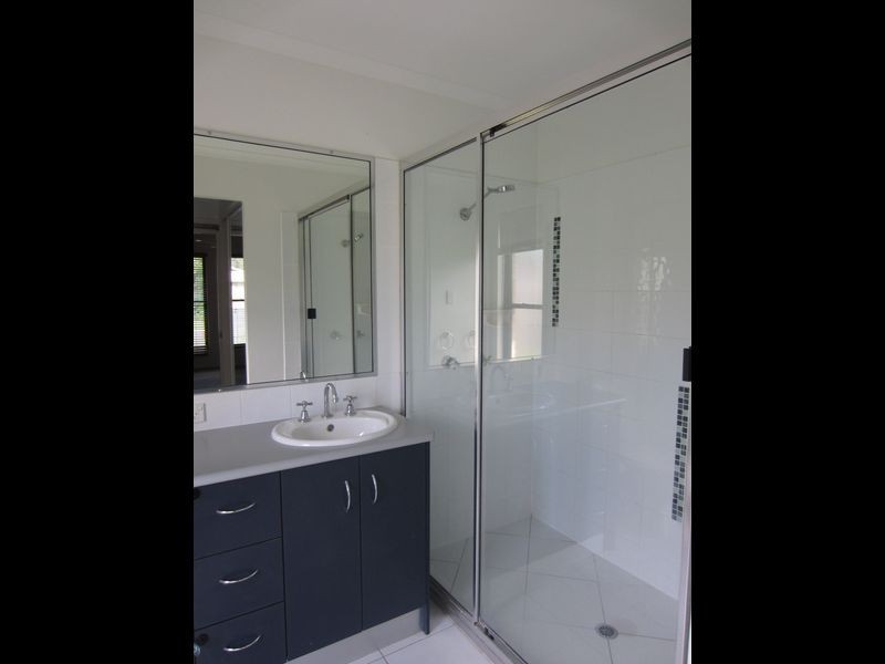 23 VICTORIA AVENUE, Glen Eden QLD 4680