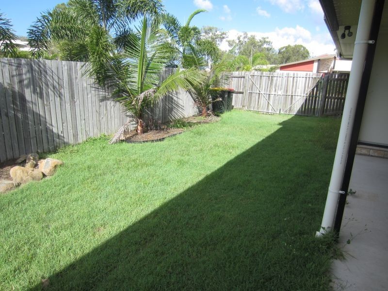 23 VICTORIA AVENUE, Glen Eden QLD 4680