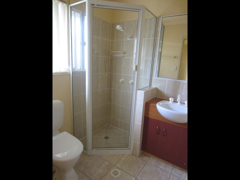 8 Stitt Close, Glen Eden QLD 4680