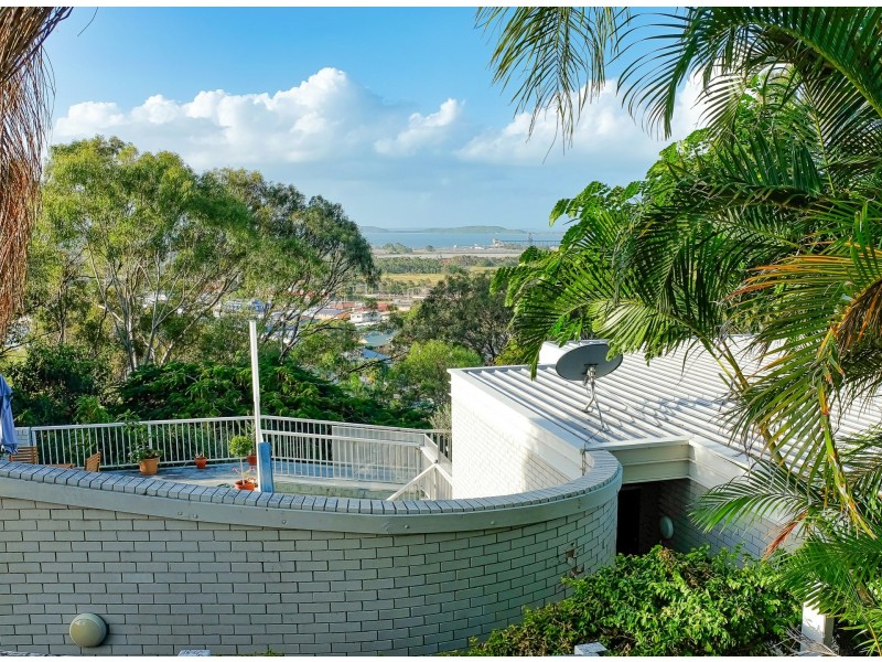 222 Goondoon Street, South Gladstone QLD 4680