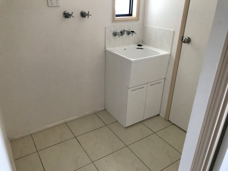 44 Witney Street, Telina QLD 4680