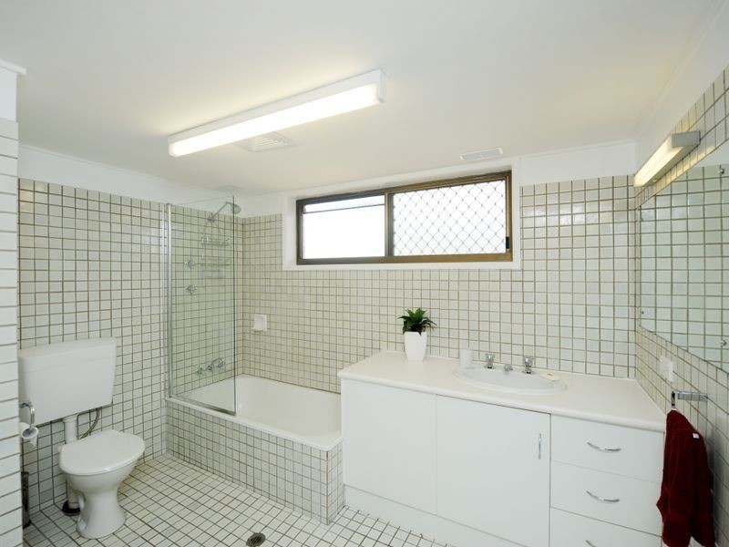 19/7 KENT STREET, West Gladstone QLD 4680