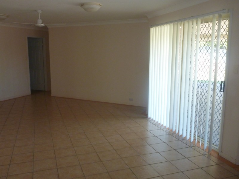 15 Wivenhoe Close, Clinton QLD 4680
