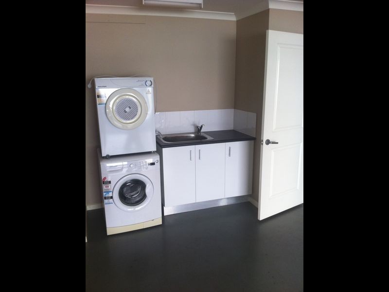 Unit 2/25 Roberts Street, South Gladstone QLD 4680