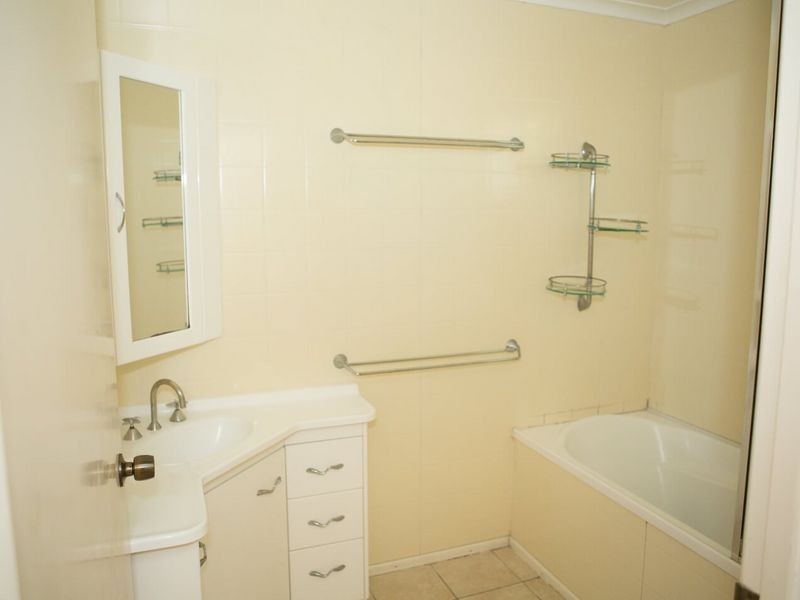 7 Clark Street, Clinton QLD 4680