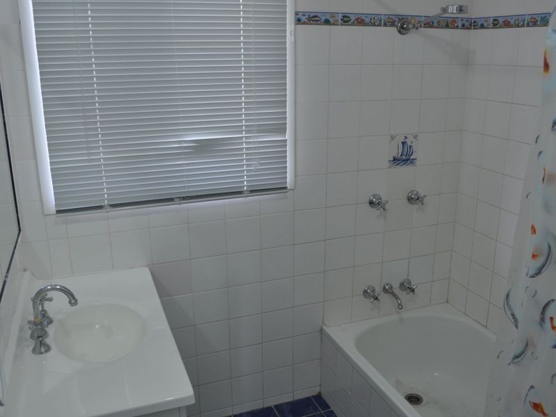 19 Penda Avenue, New Auckland QLD 4680