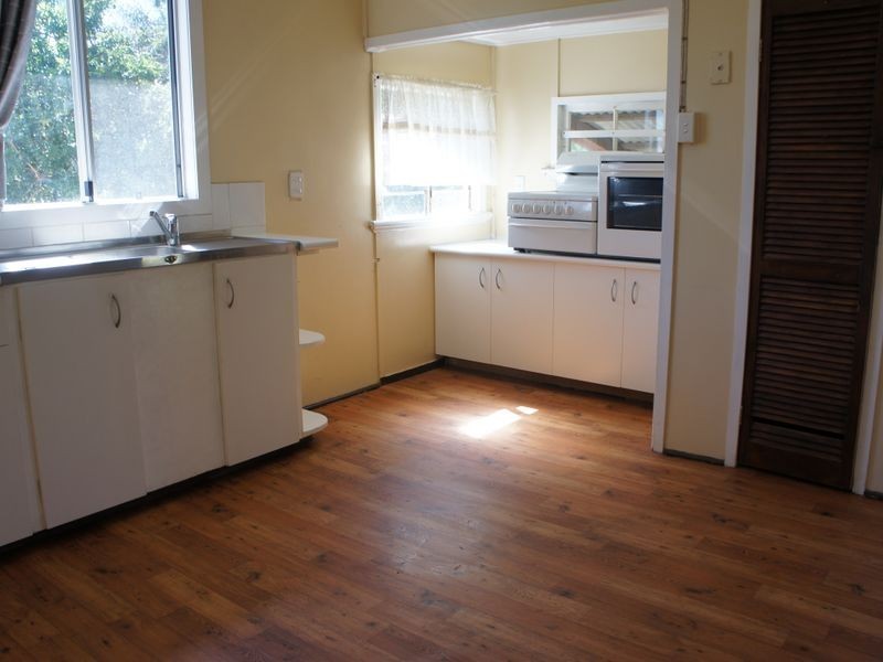 34 Wood Street, Barney Point QLD 4680