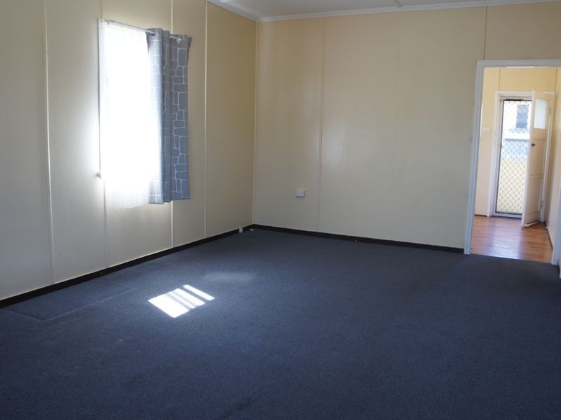34 Wood Street, Barney Point QLD 4680