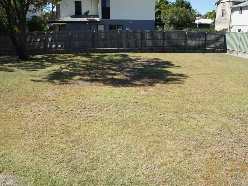 34 Wood Street, Barney Point QLD 4680