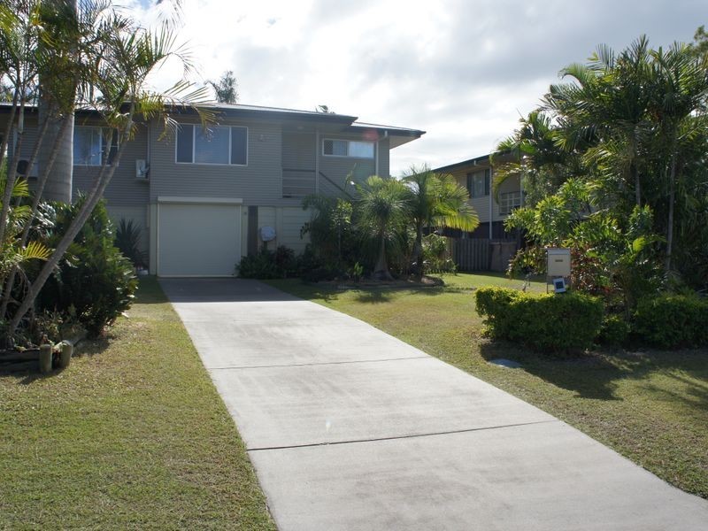 18 JAVELIN STREET, Toolooa QLD 4680