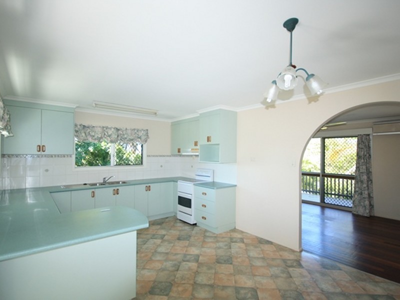 2 Goshawk Street, New Auckland QLD 4680
