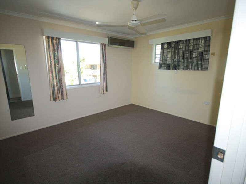 2 Goshawk Street, New Auckland QLD 4680