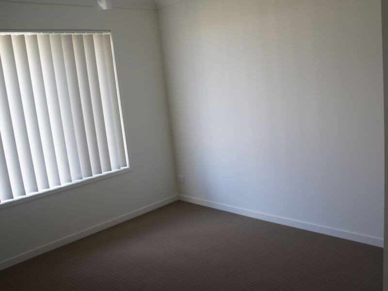 31 Iris Road, Kirkwood QLD 4680