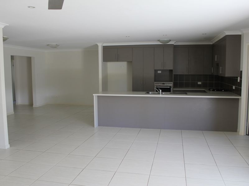 6 OASIS COURT, South Gladstone QLD 4680
