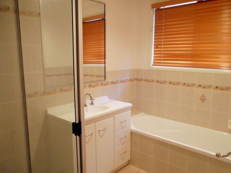100 COLBROWN AVENUE, Clinton QLD 4680