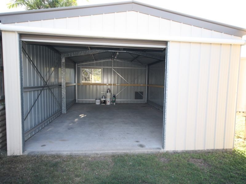 16 Bristol Place, Clinton QLD 4680