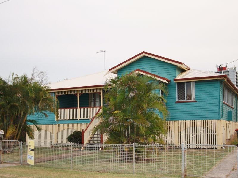 73 Flinders Parade, Gladstone QLD 4680