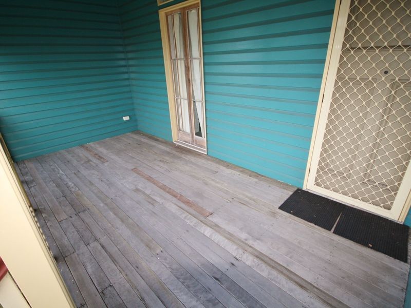 73 Flinders Parade, Gladstone QLD 4680